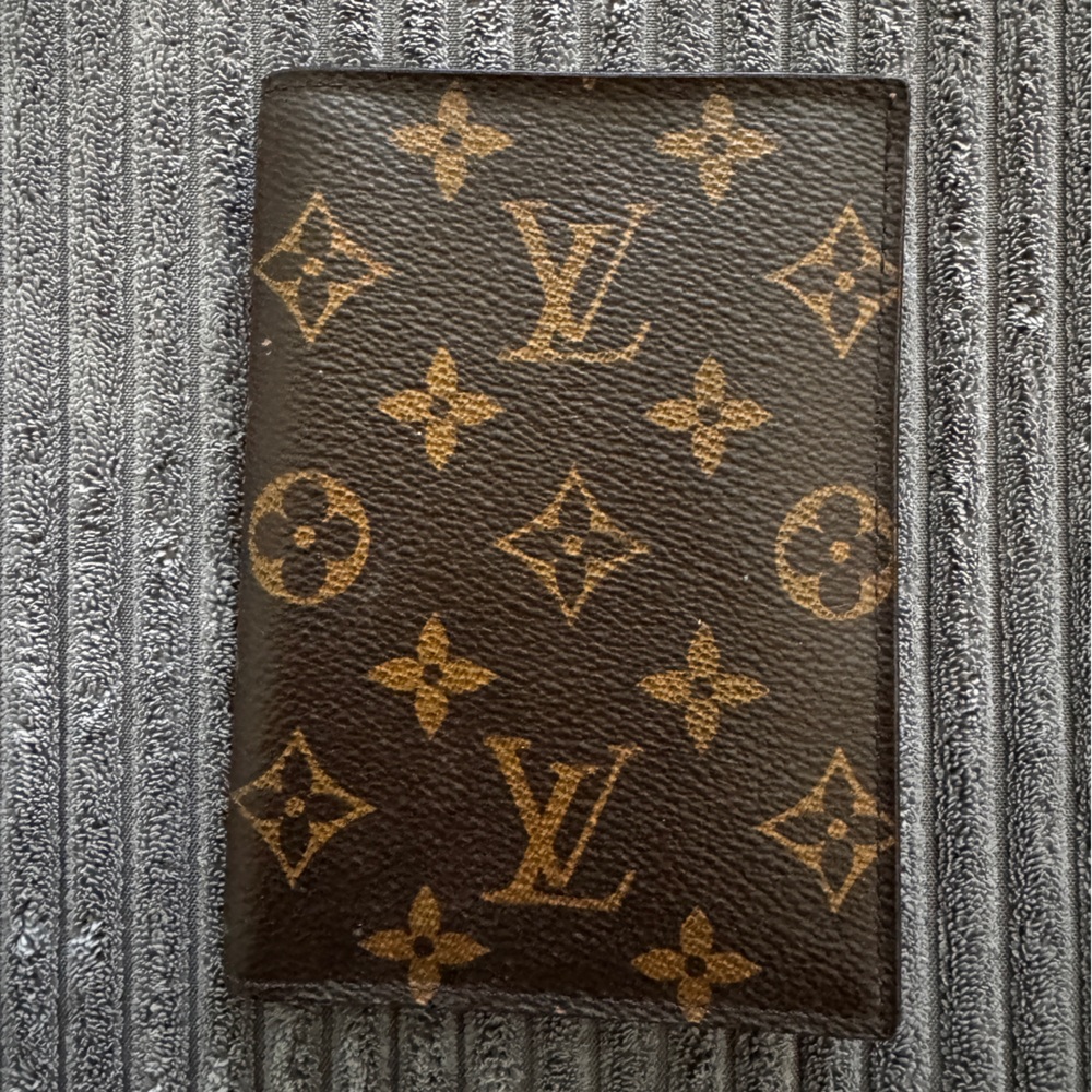 Louis Vuitton Monogram Passport Holder